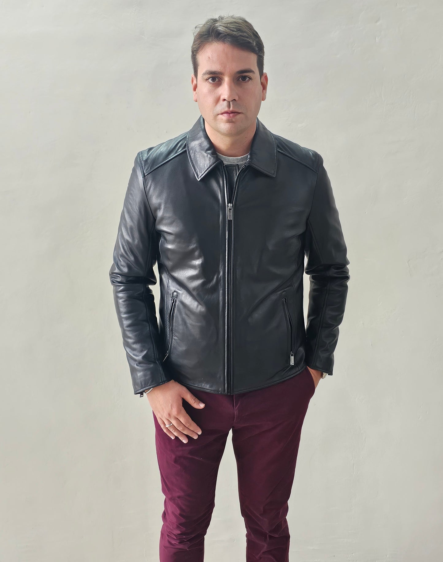 4693 - BICKER MAN WITHOUT BELT