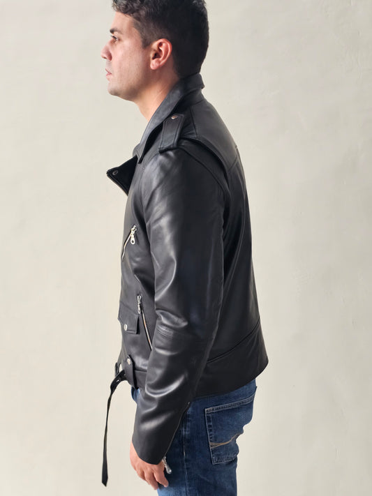 4691 - BICKER MAN WITH BELT